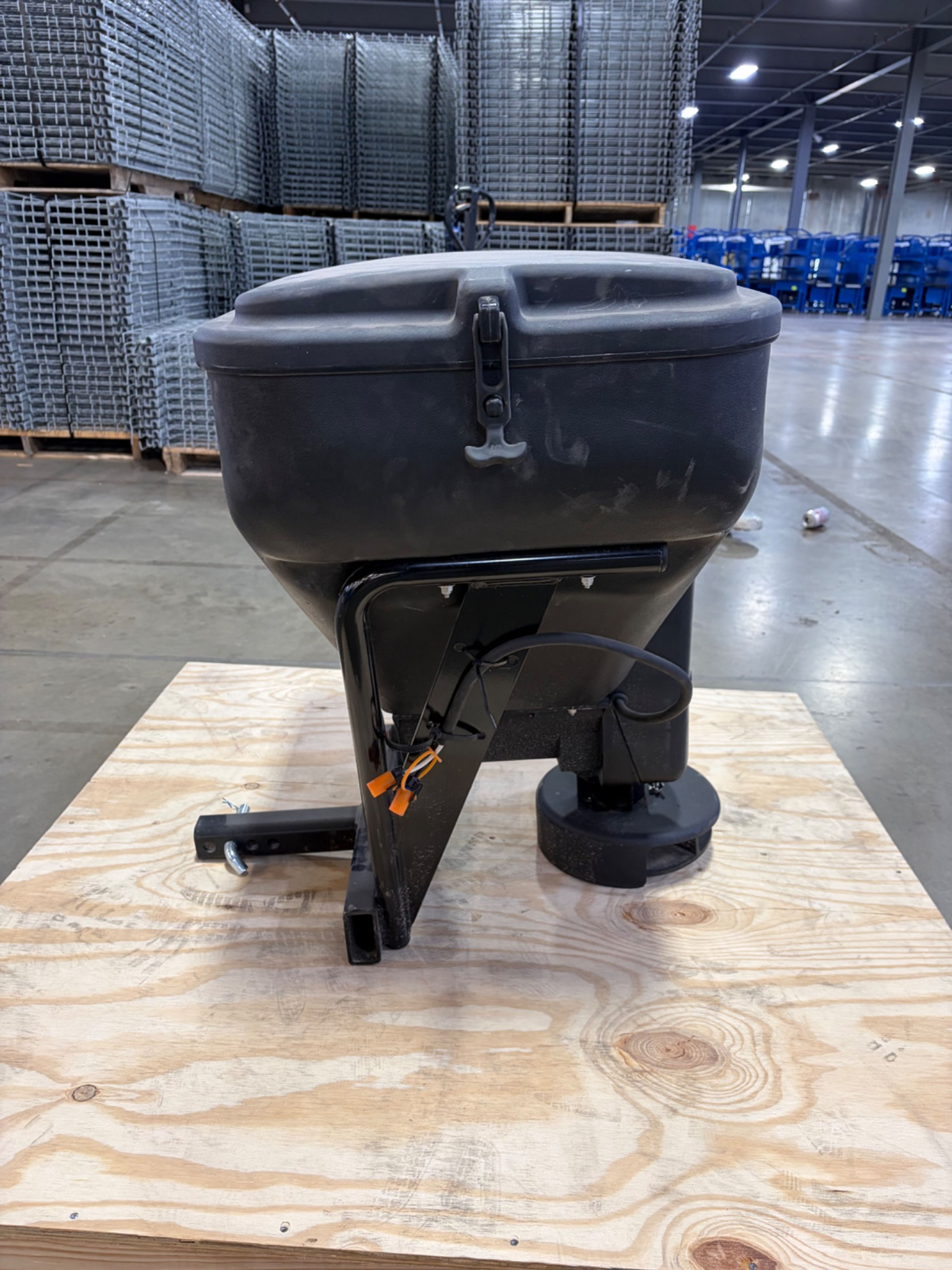 SaltDogg Electric Hitch-Mount Salt Spreader - Document 2