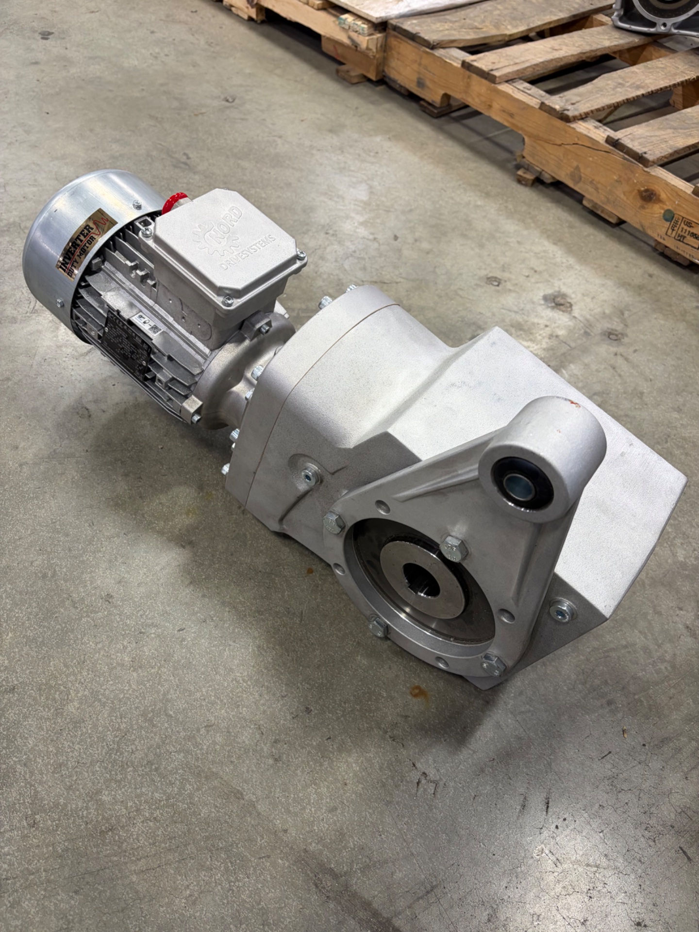 2023 NORD SK90LP/4 CUS TW 2 HP Inverter-Duty Gearmotor