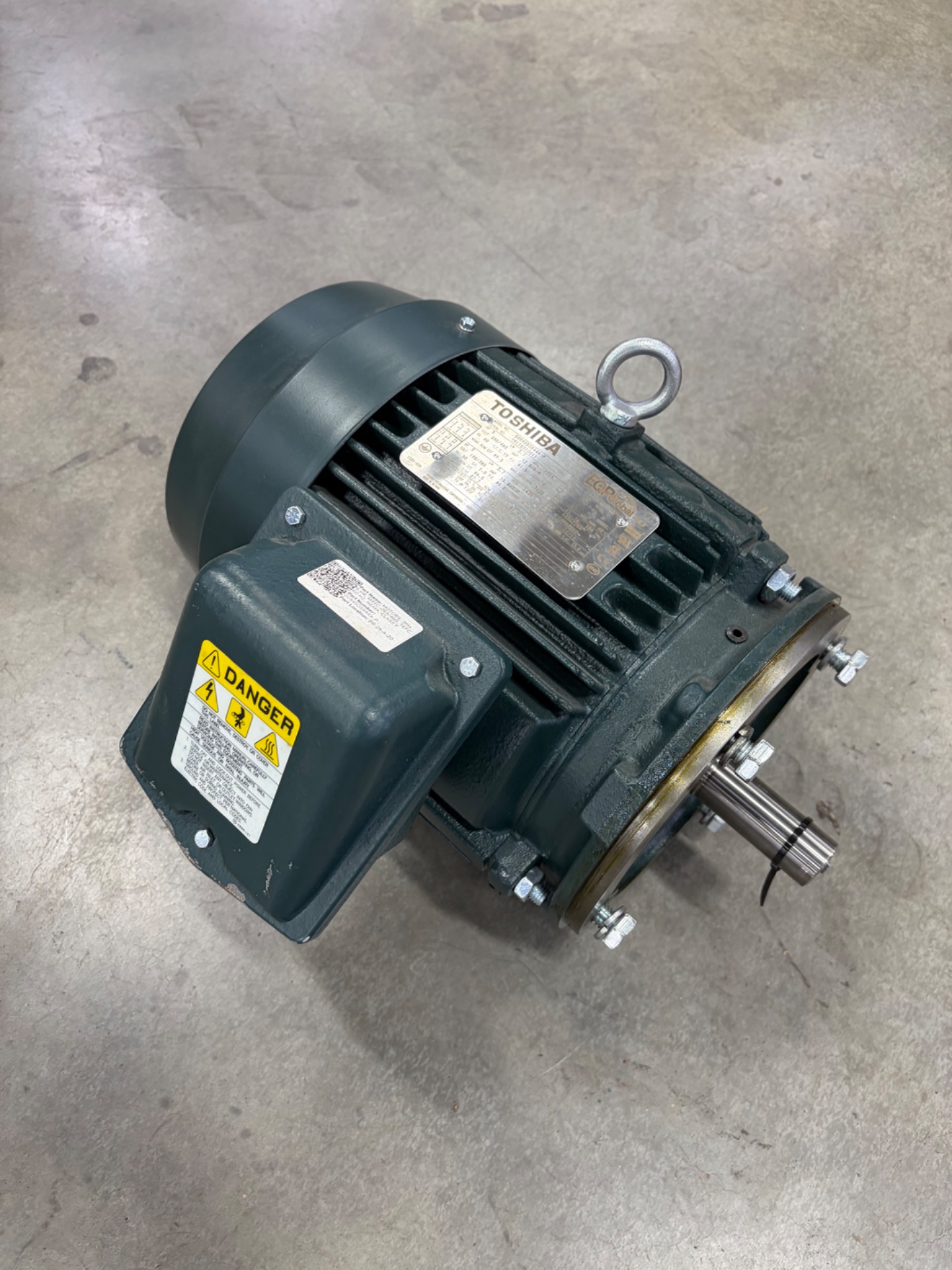 Toshiba 0054SDSR44A 5 HP Severe-Duty Motor