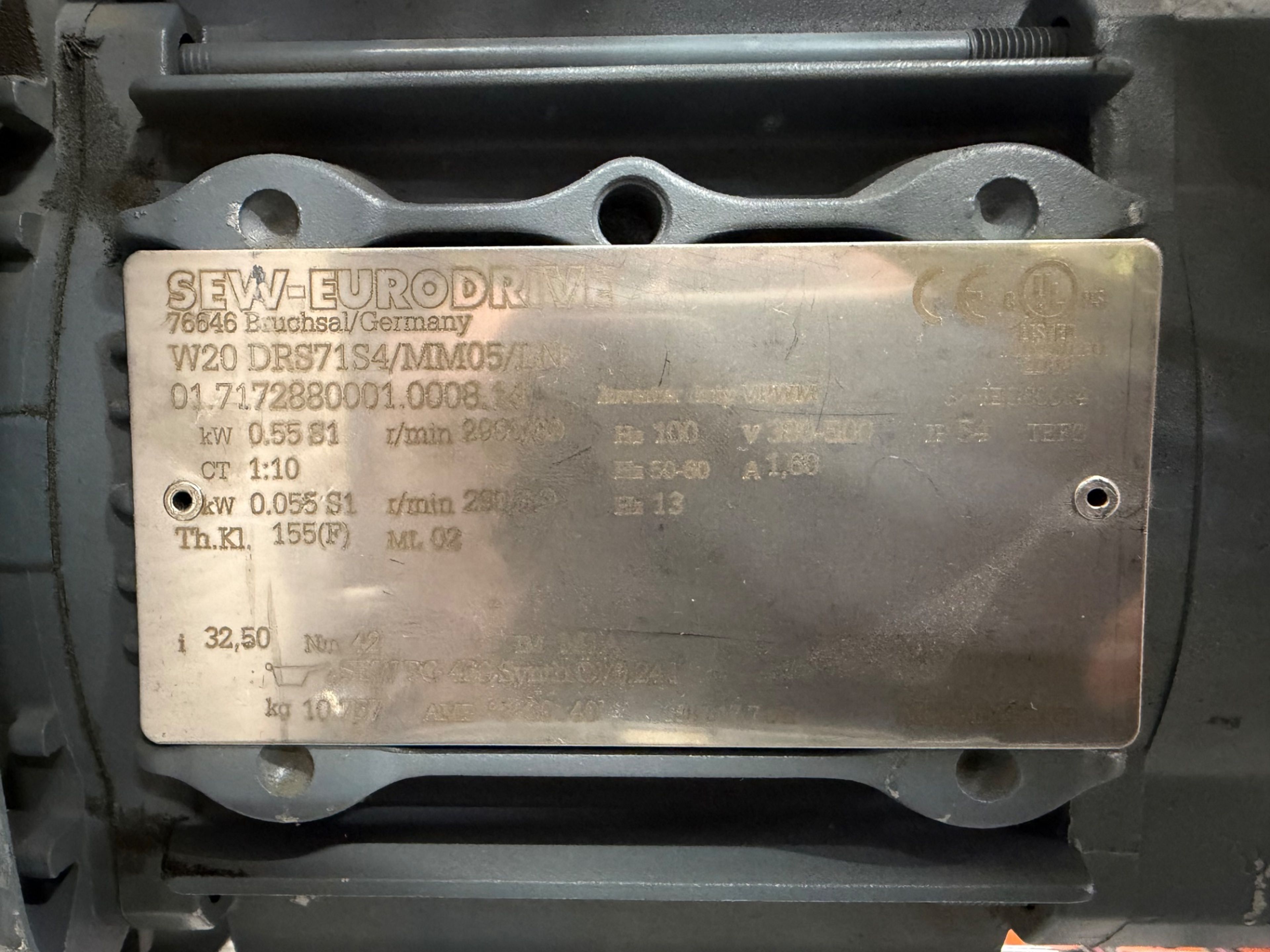 SEW-EURODRIVE W20 DRS71S4/MM05/LN Gearmotor - Document 5