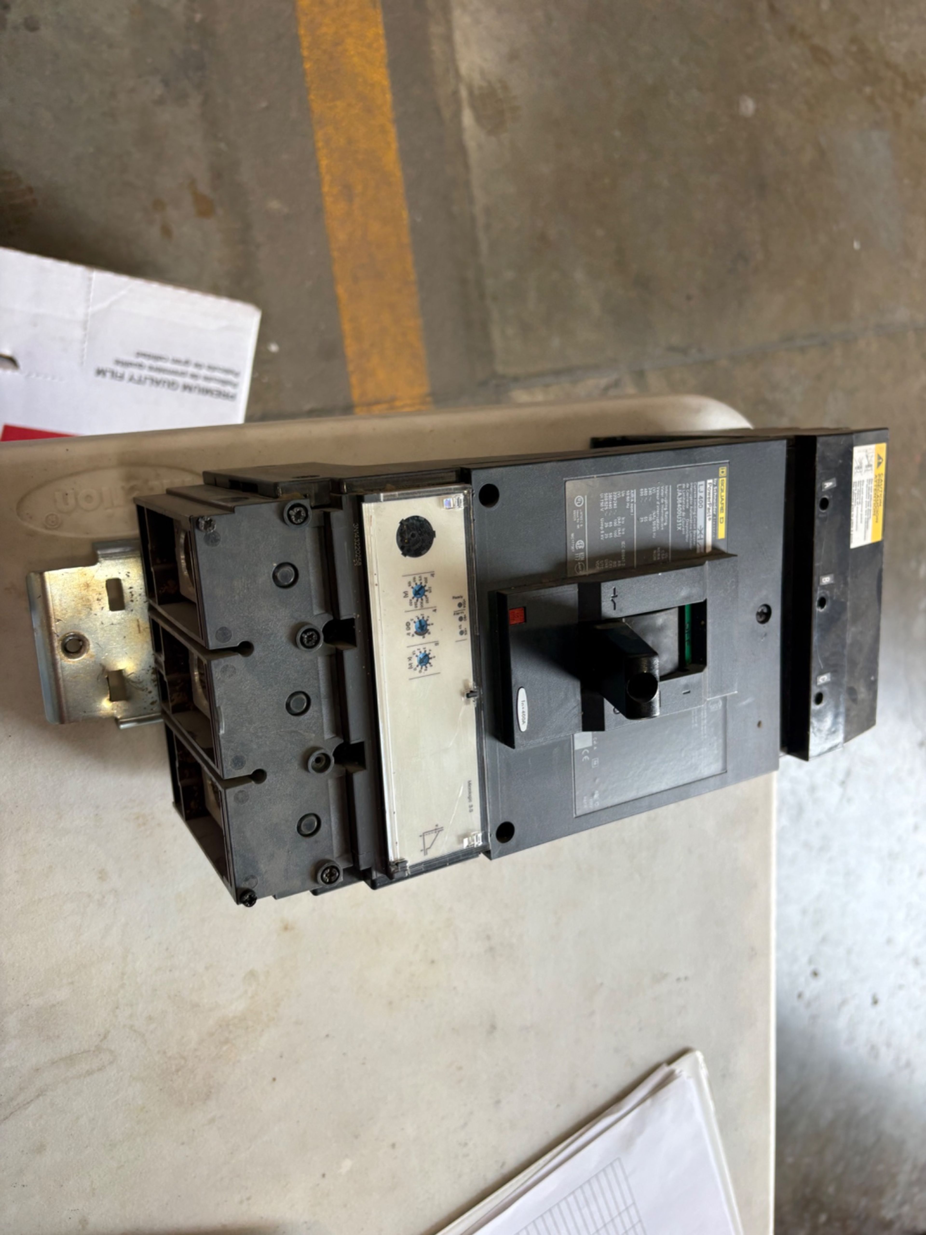 Square D LJA36400U31X 400A 3-Pole Circuit Breaker - Document 4