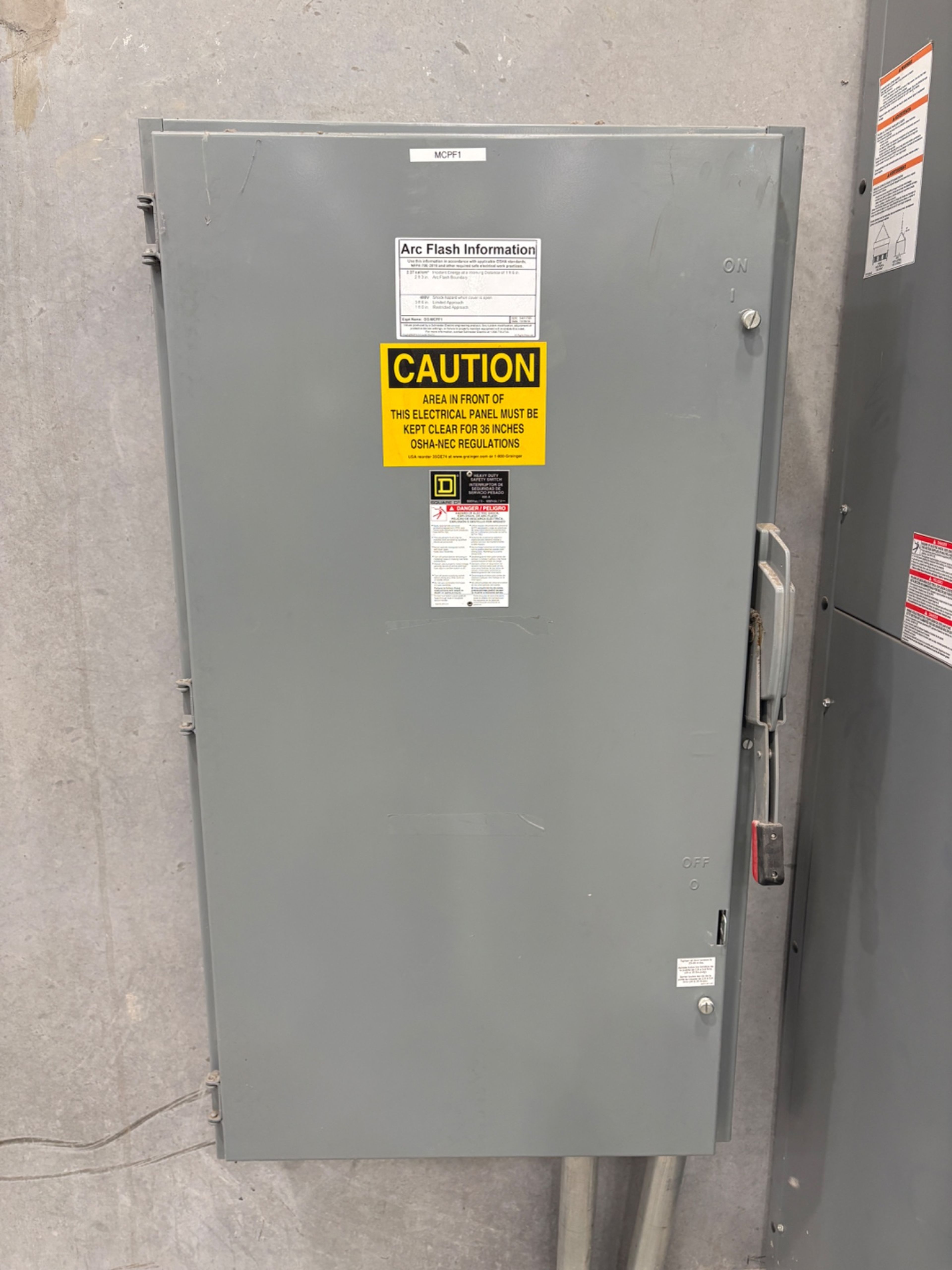 SQUARE-D Disconnect - 400 AMP
