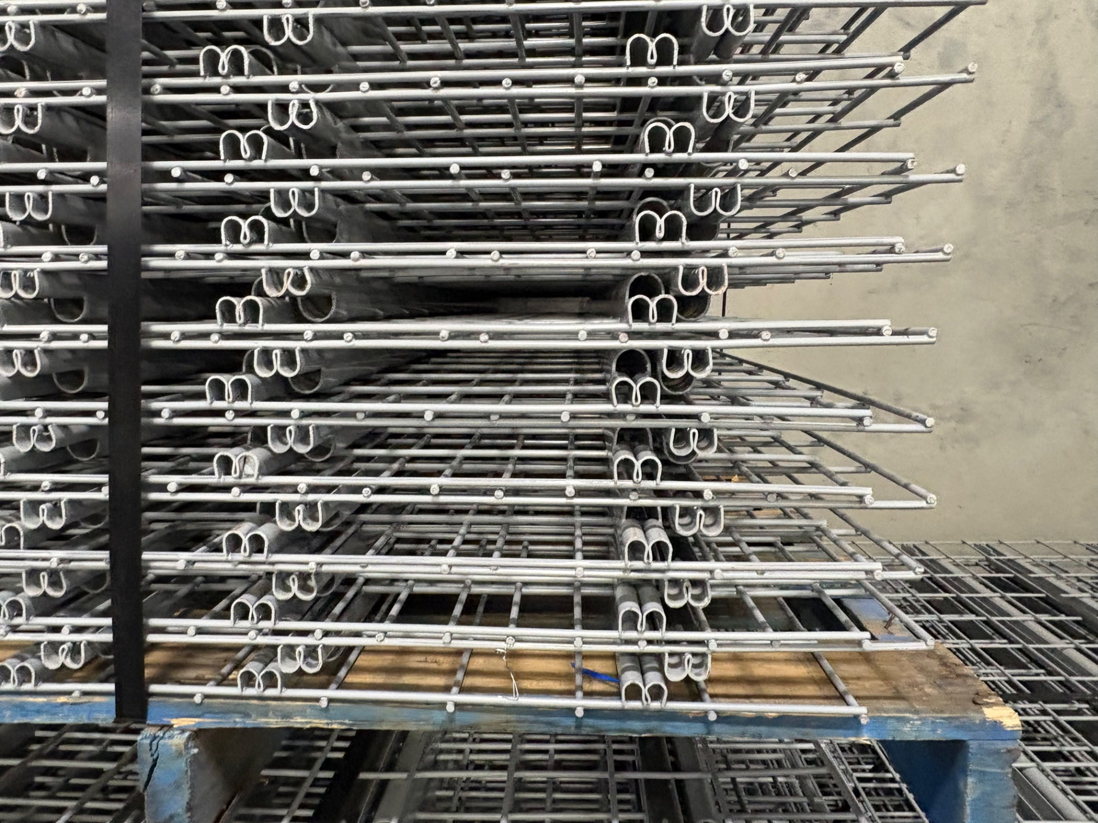 Slotted Racking Wire Deck - 34" x 48" - Document 3