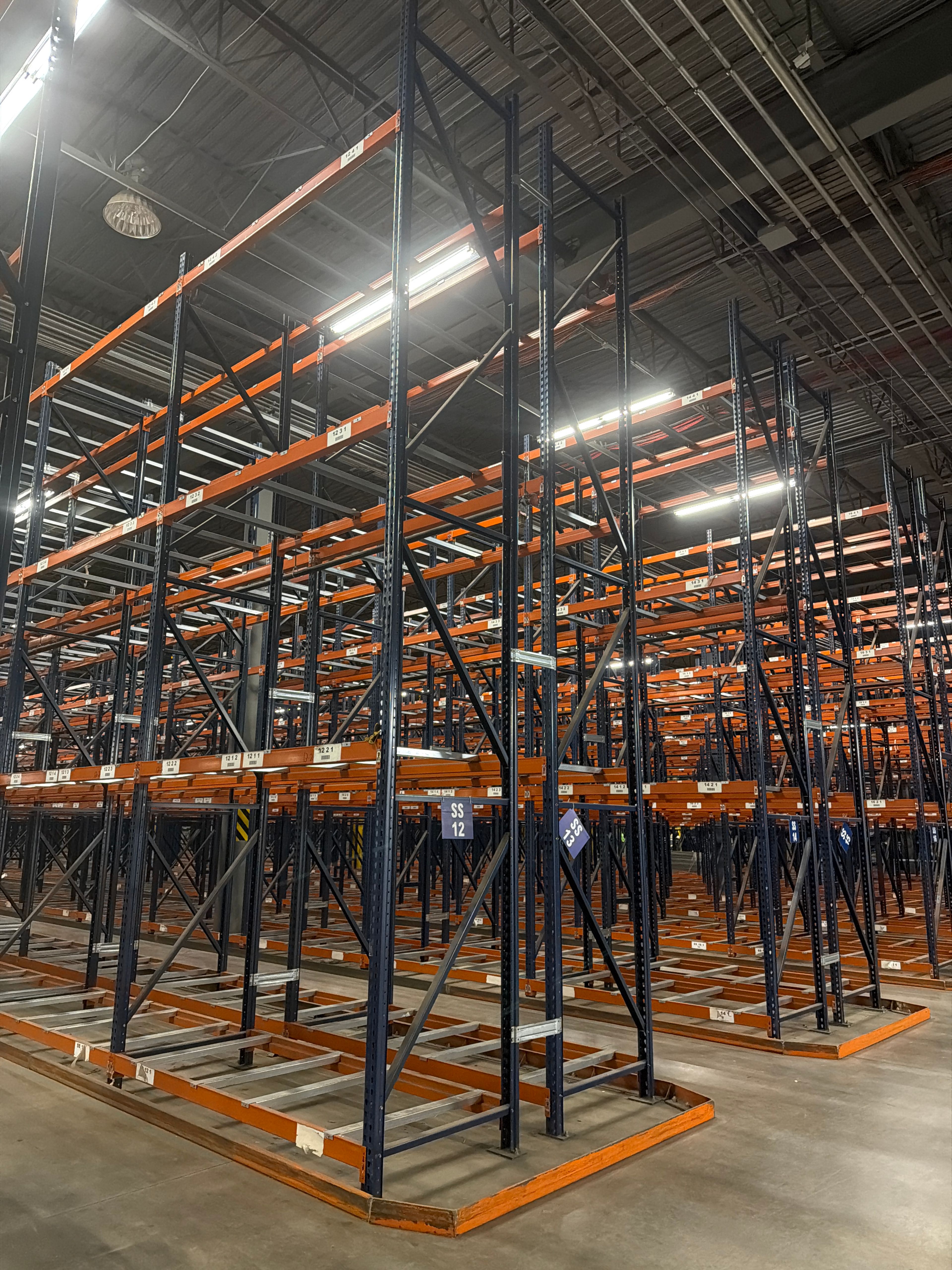 Upright Frame - 42" x 20' - Teardrop - Document 1