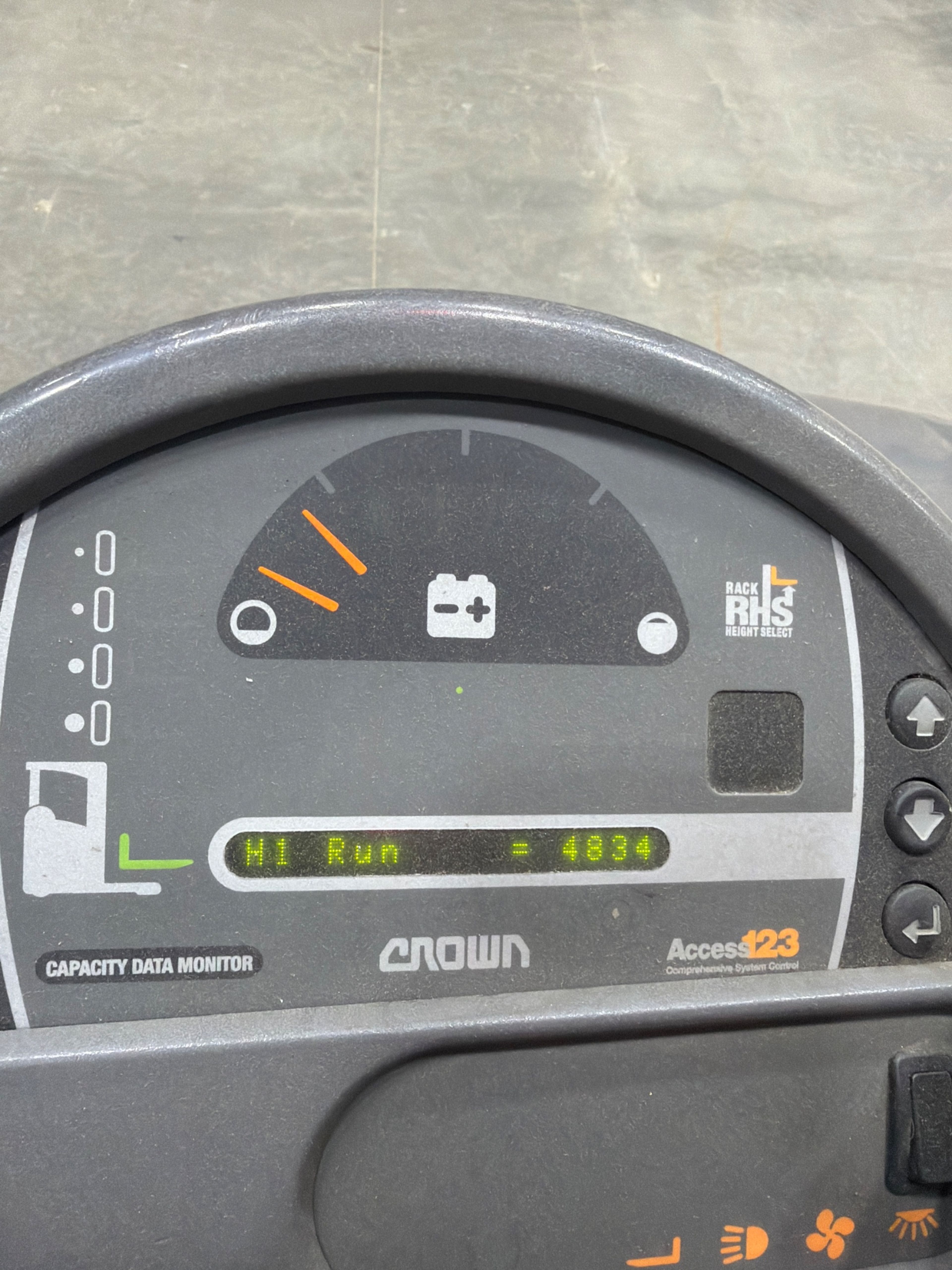 Crown RR5020-45 Reach Truck - Document 4