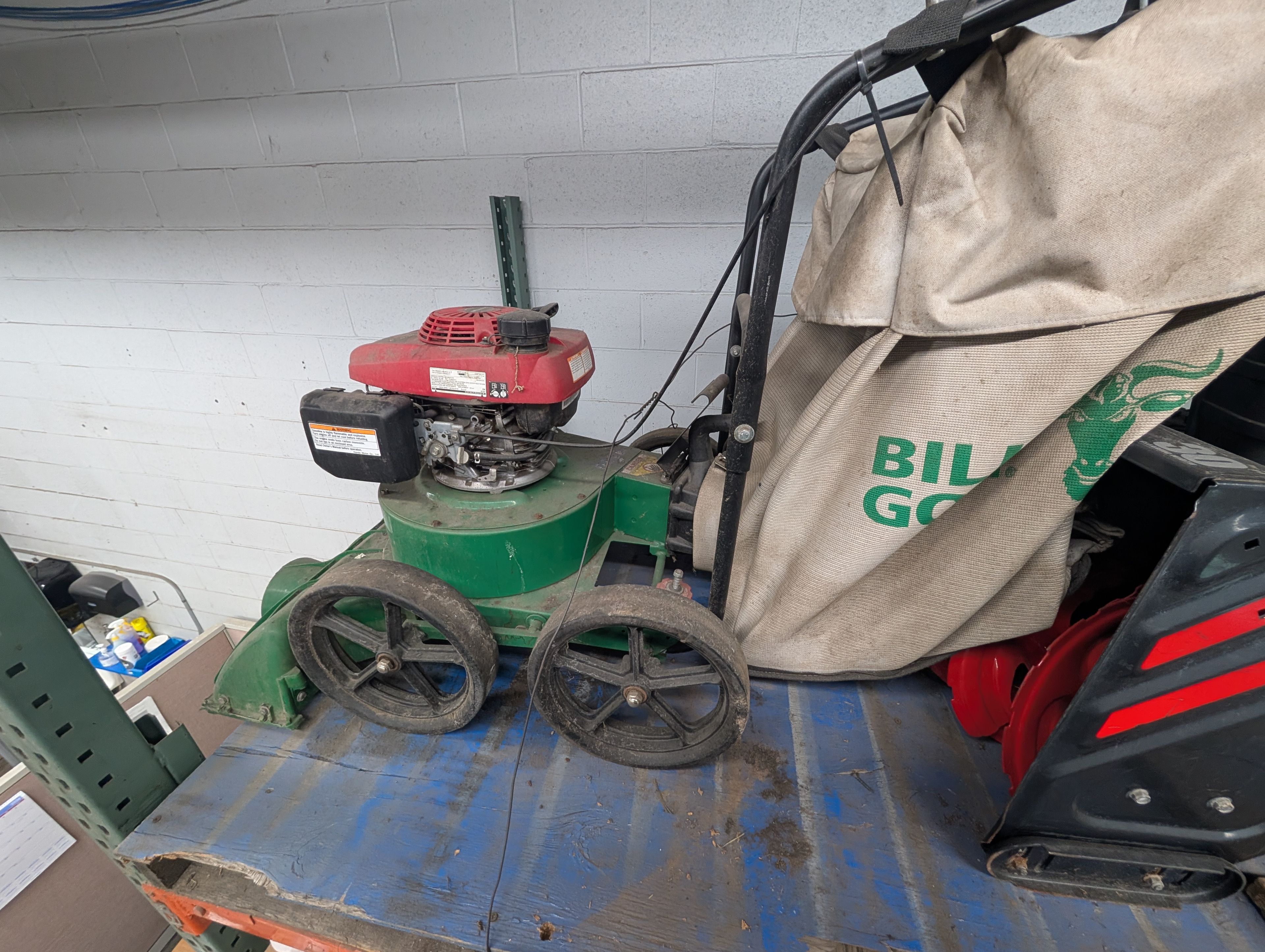 Billy Goat KV Walk-Behind Lawn Vacuum - Document 1