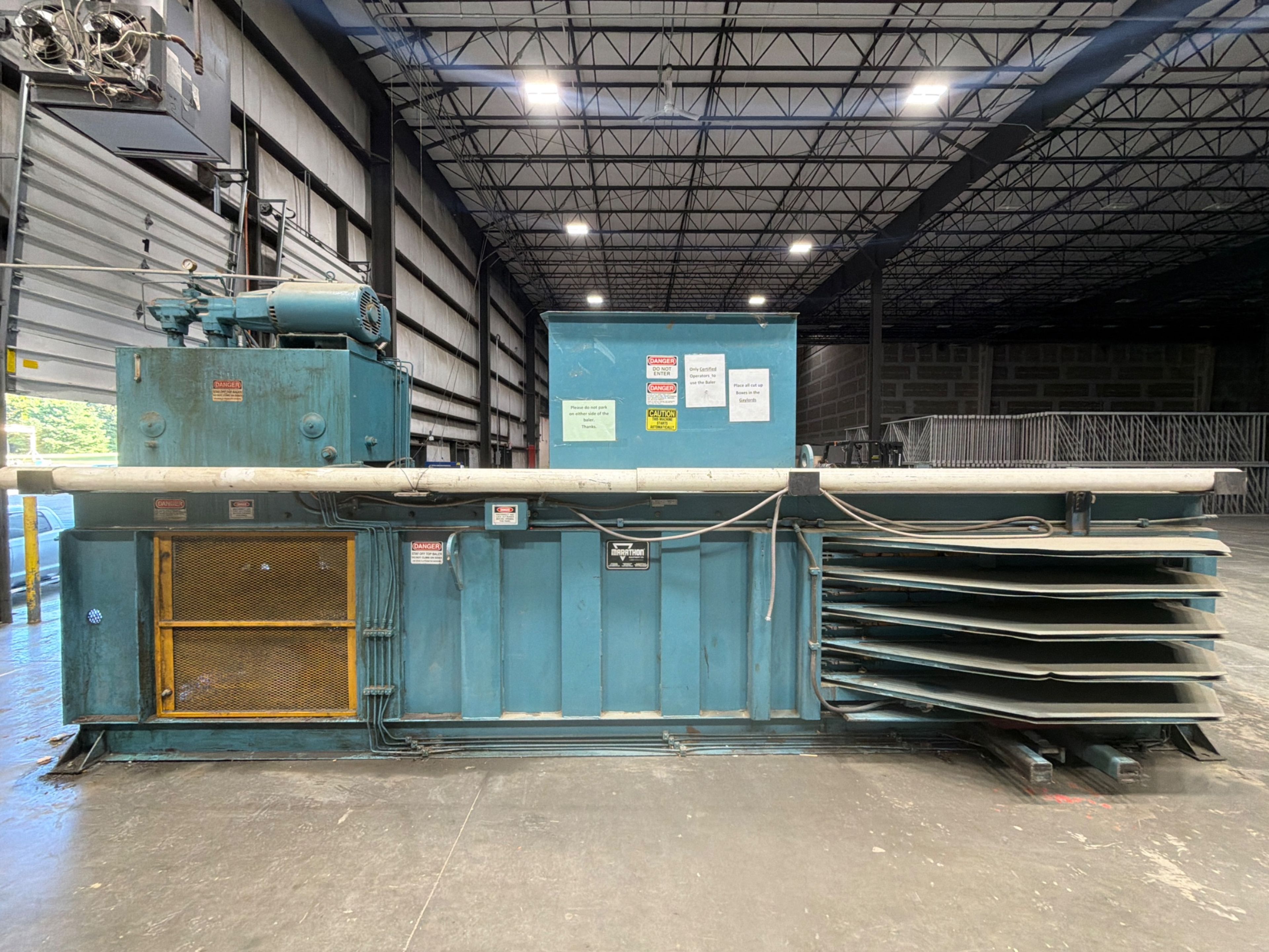 Marathon Vertical baler  - Document 3