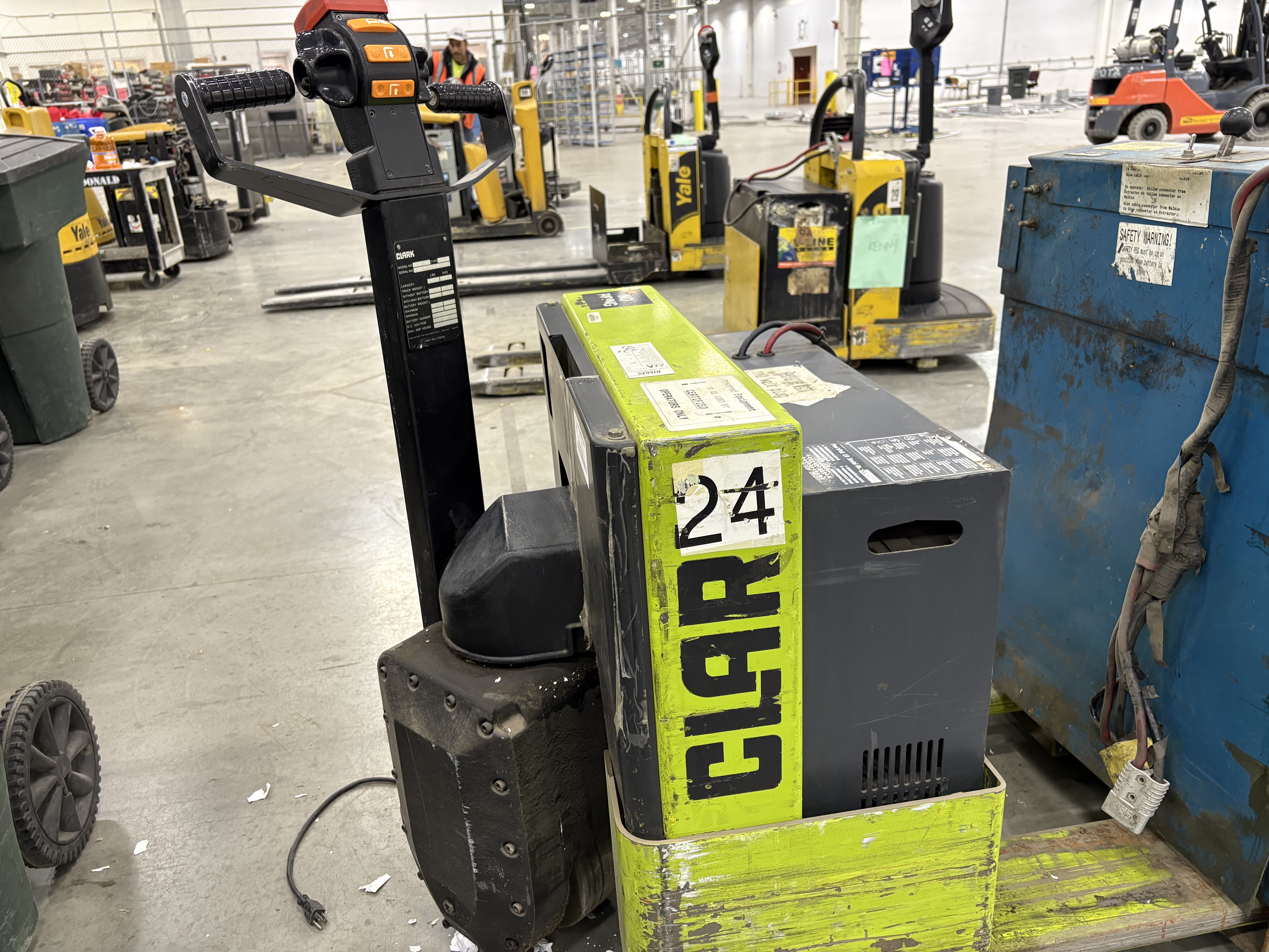 Clarke - Electric Pallet Jack - Built-in Charger