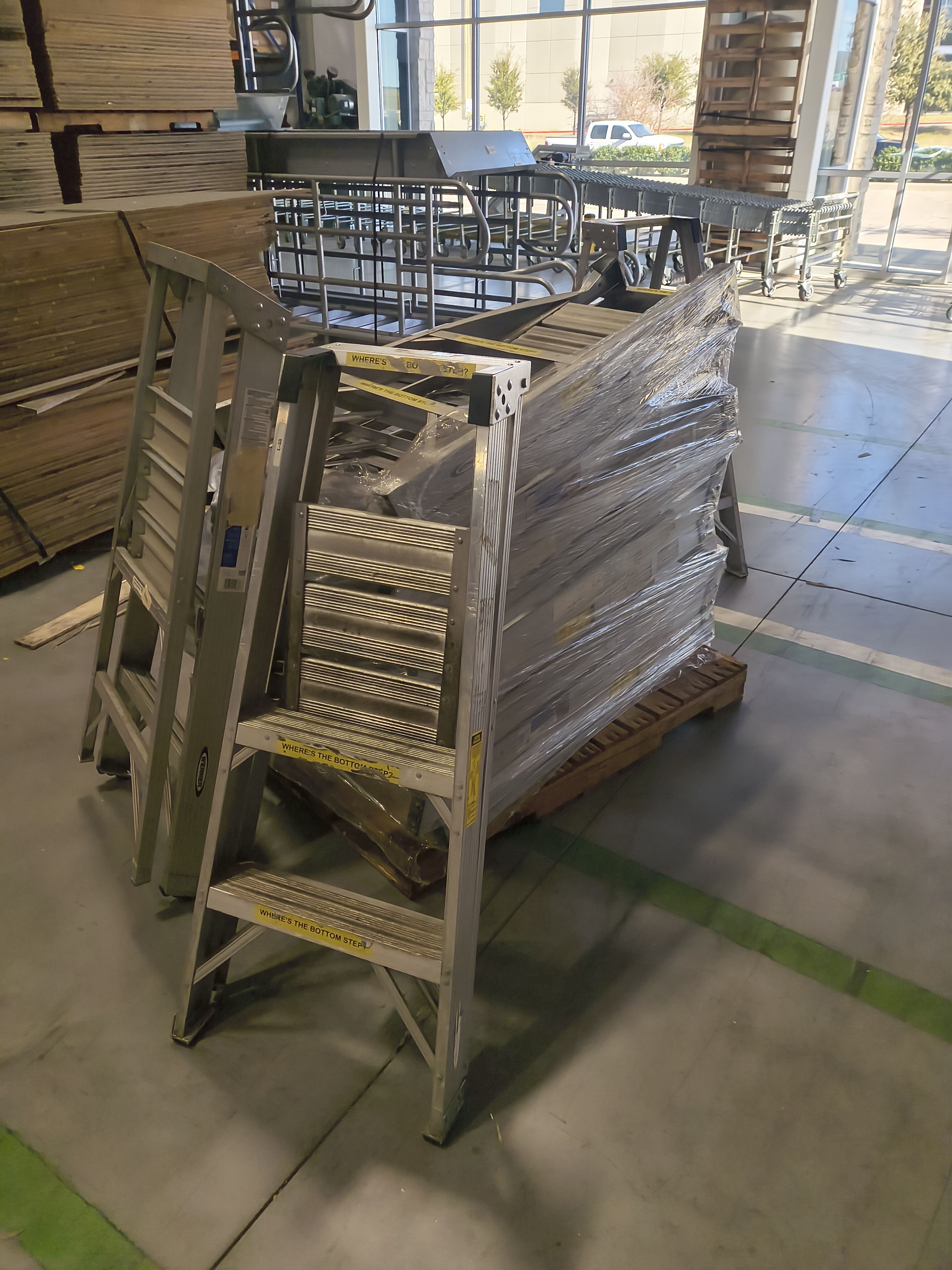 Ladder 4' Aluminum - Document 11