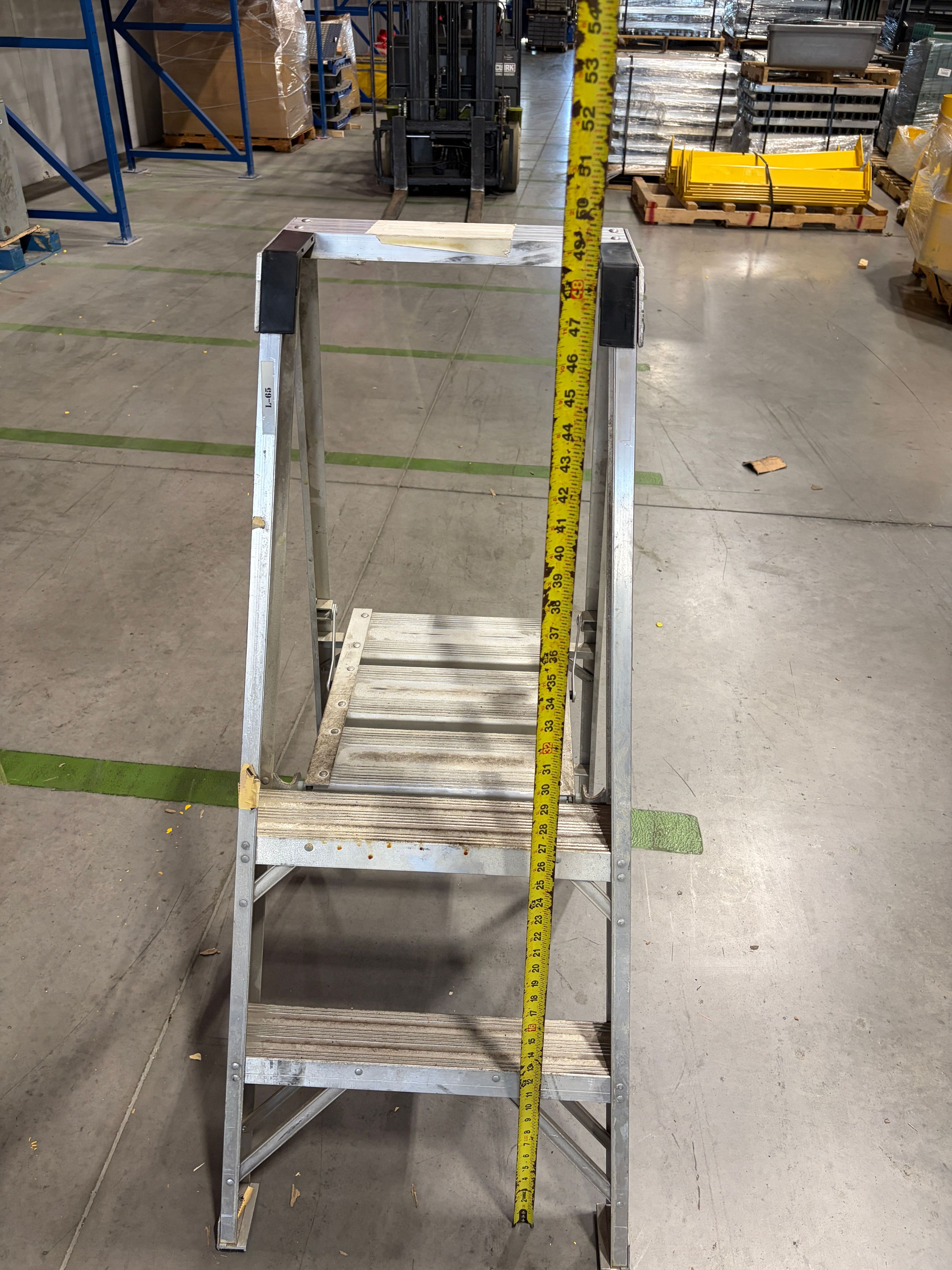 Ladder 4' Aluminum - Document 9