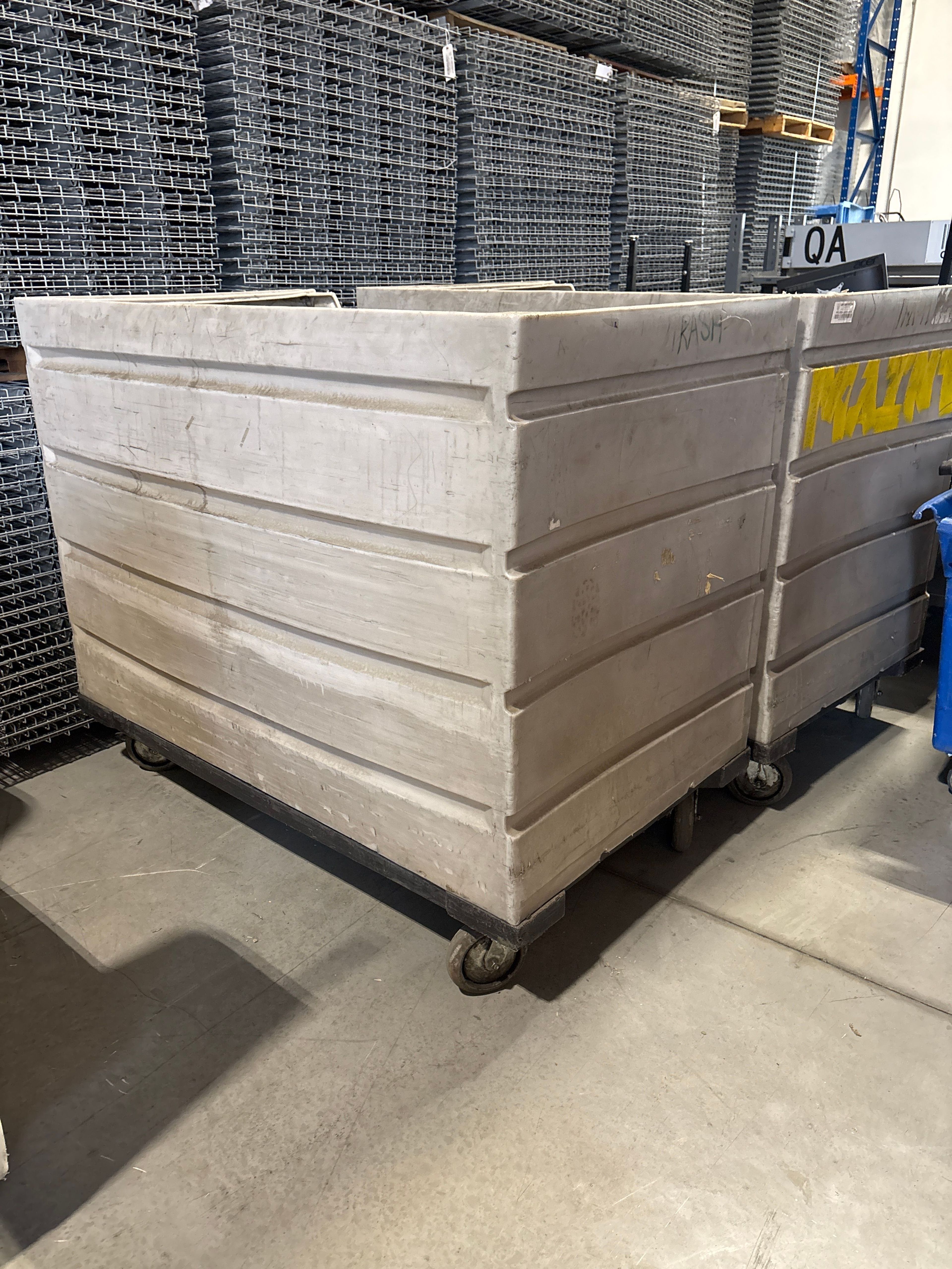 Gondala Dumpster - Plastic - Document 4