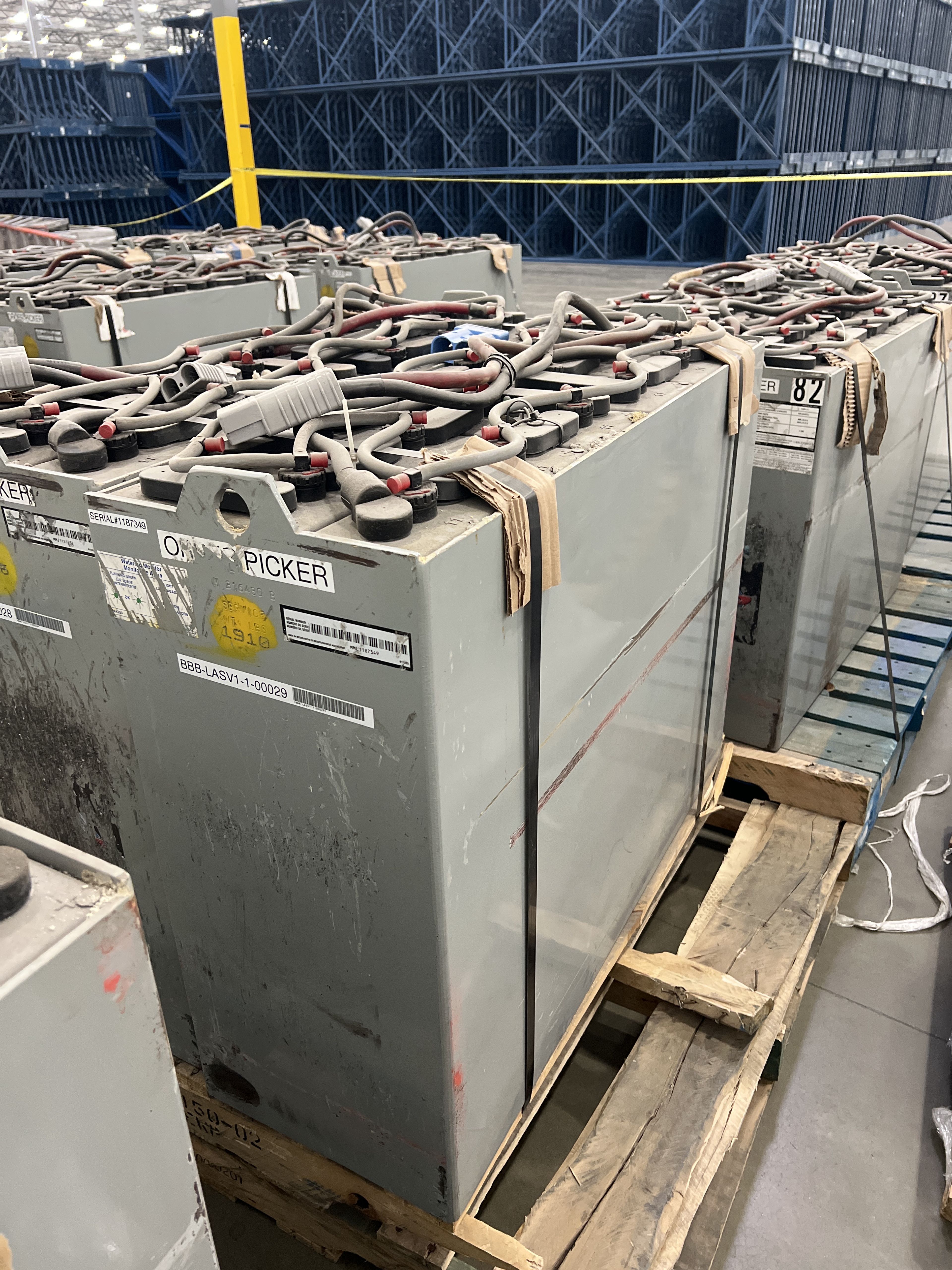 Raymond Order Picker - Wire Guided - Document 10