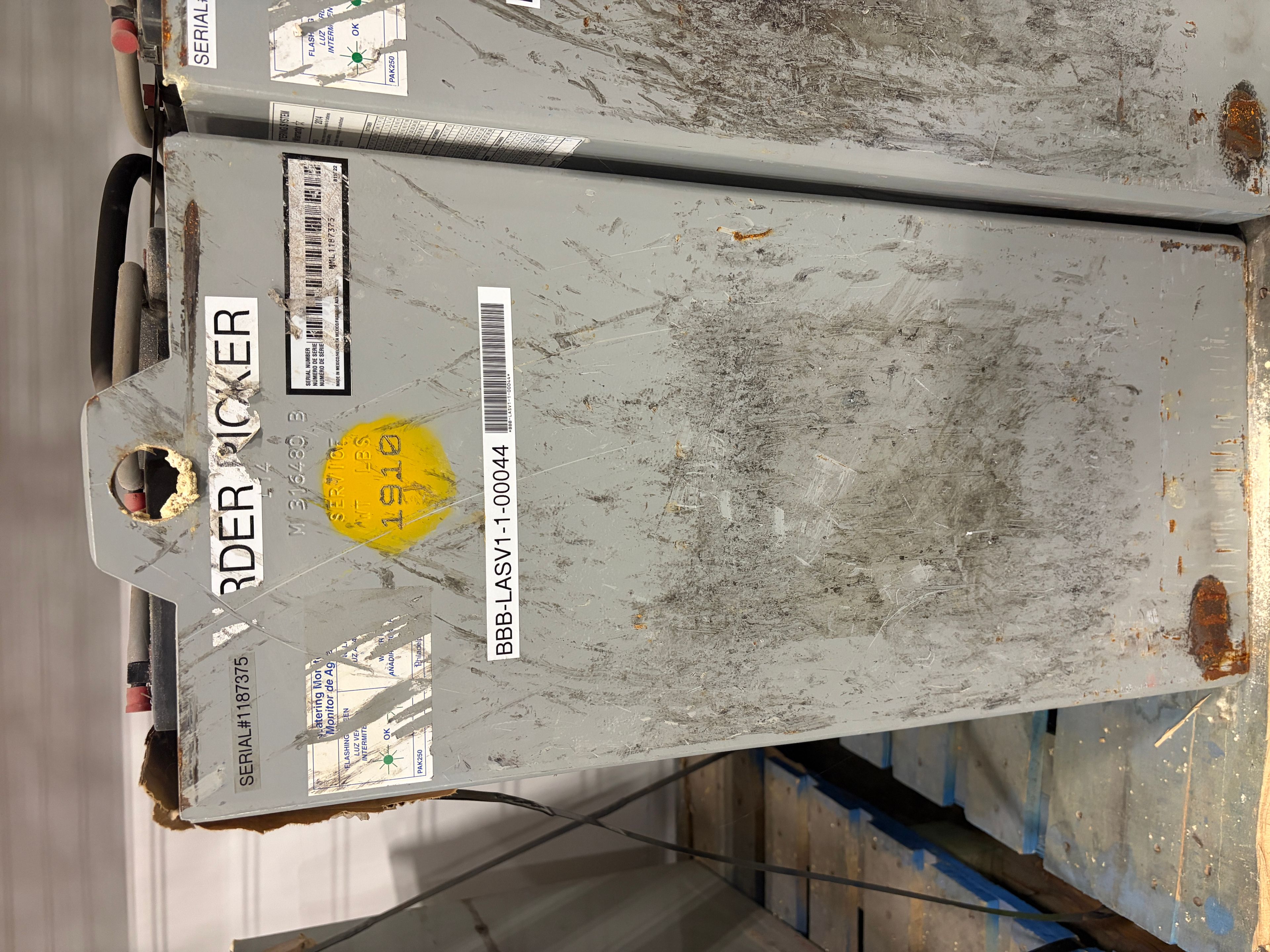 Raymond Order Picker - Wire Guided - Document 8