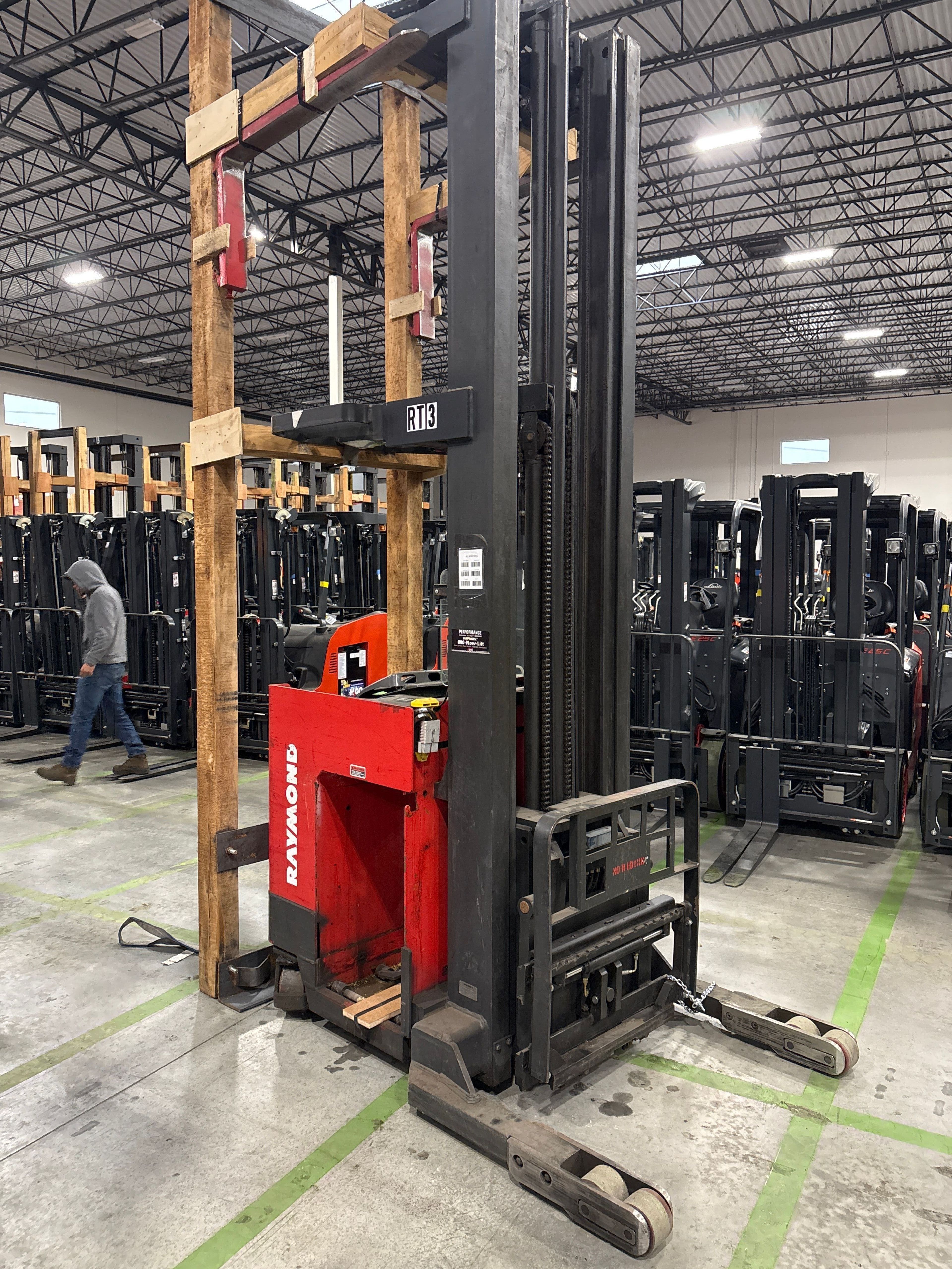 Raymond Reach Truck - Document 1