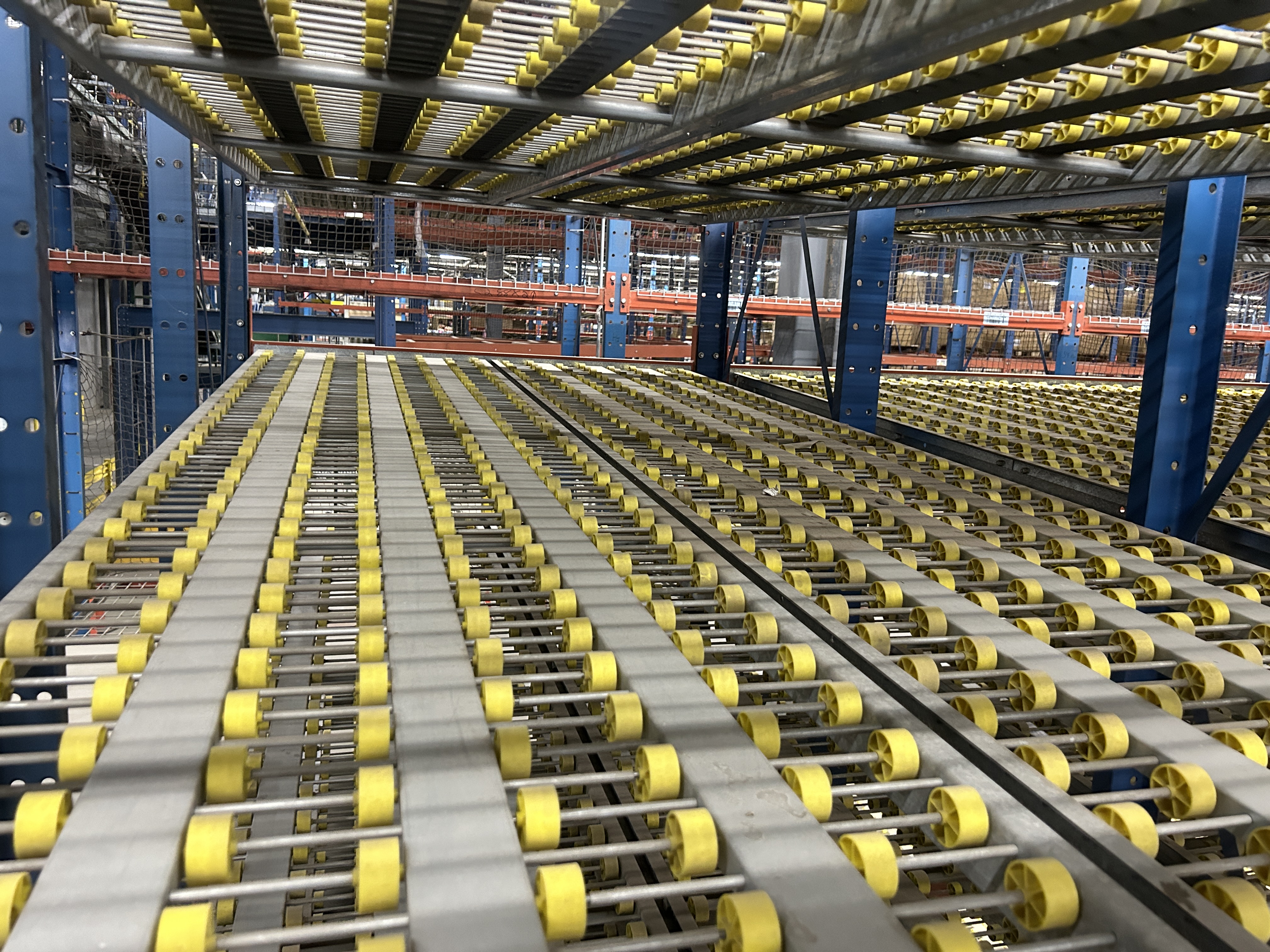 Carton Flow - 116" x 26"