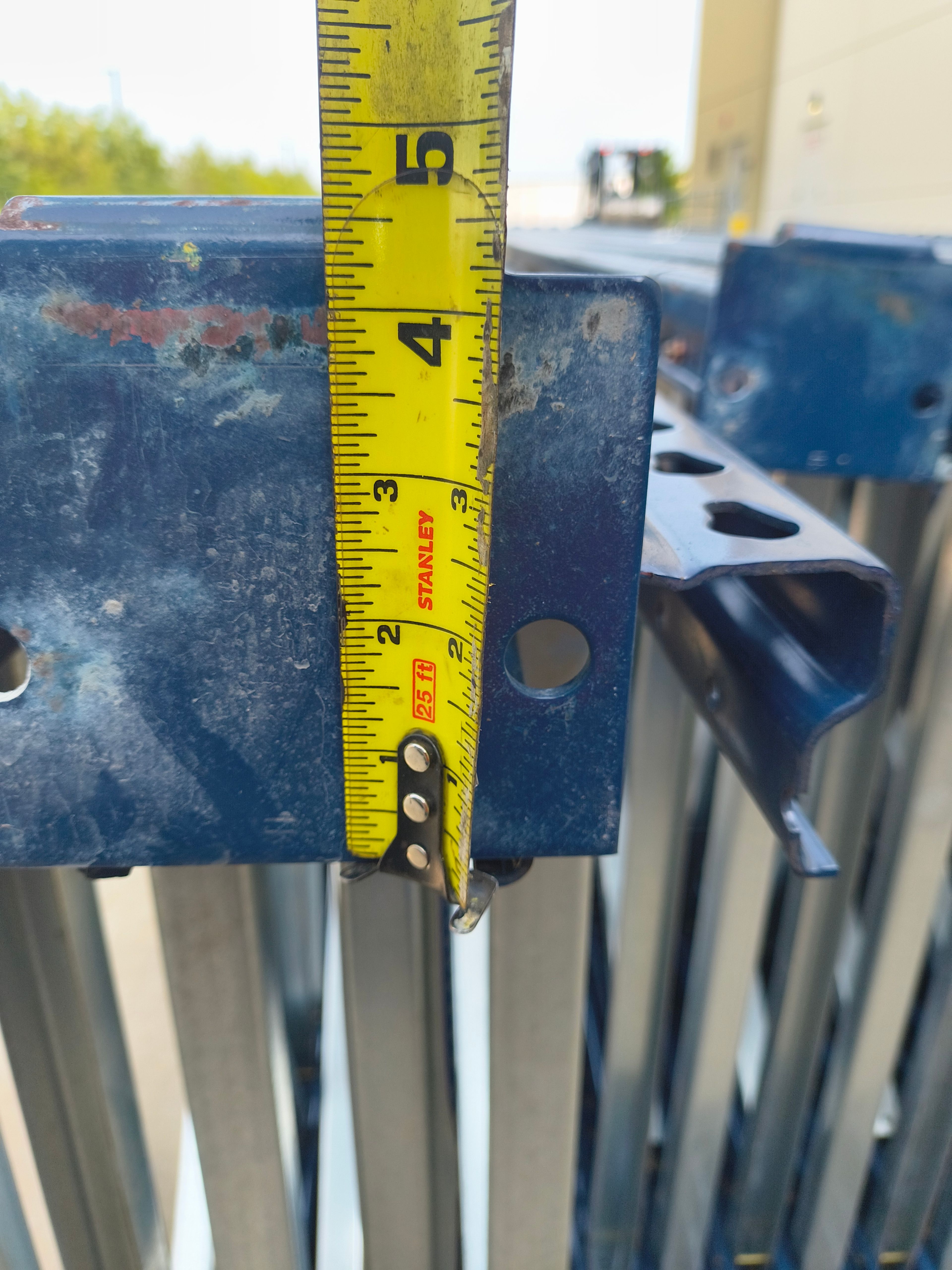 Upright Frame - 42" x 26' - Teardrop - Document 9