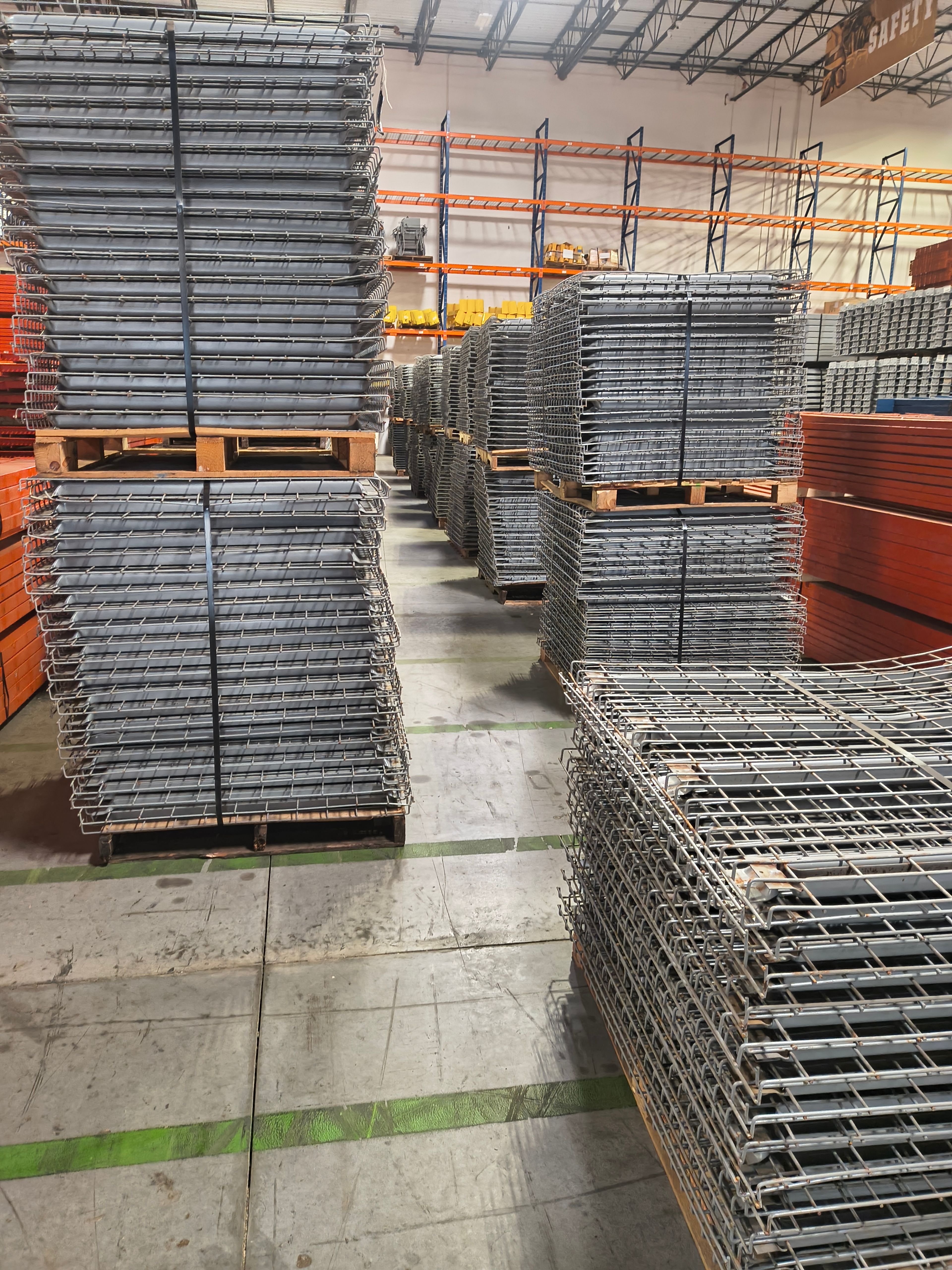 Wire Deck - 42" x 46" - 4-Channel Flared - Document 3