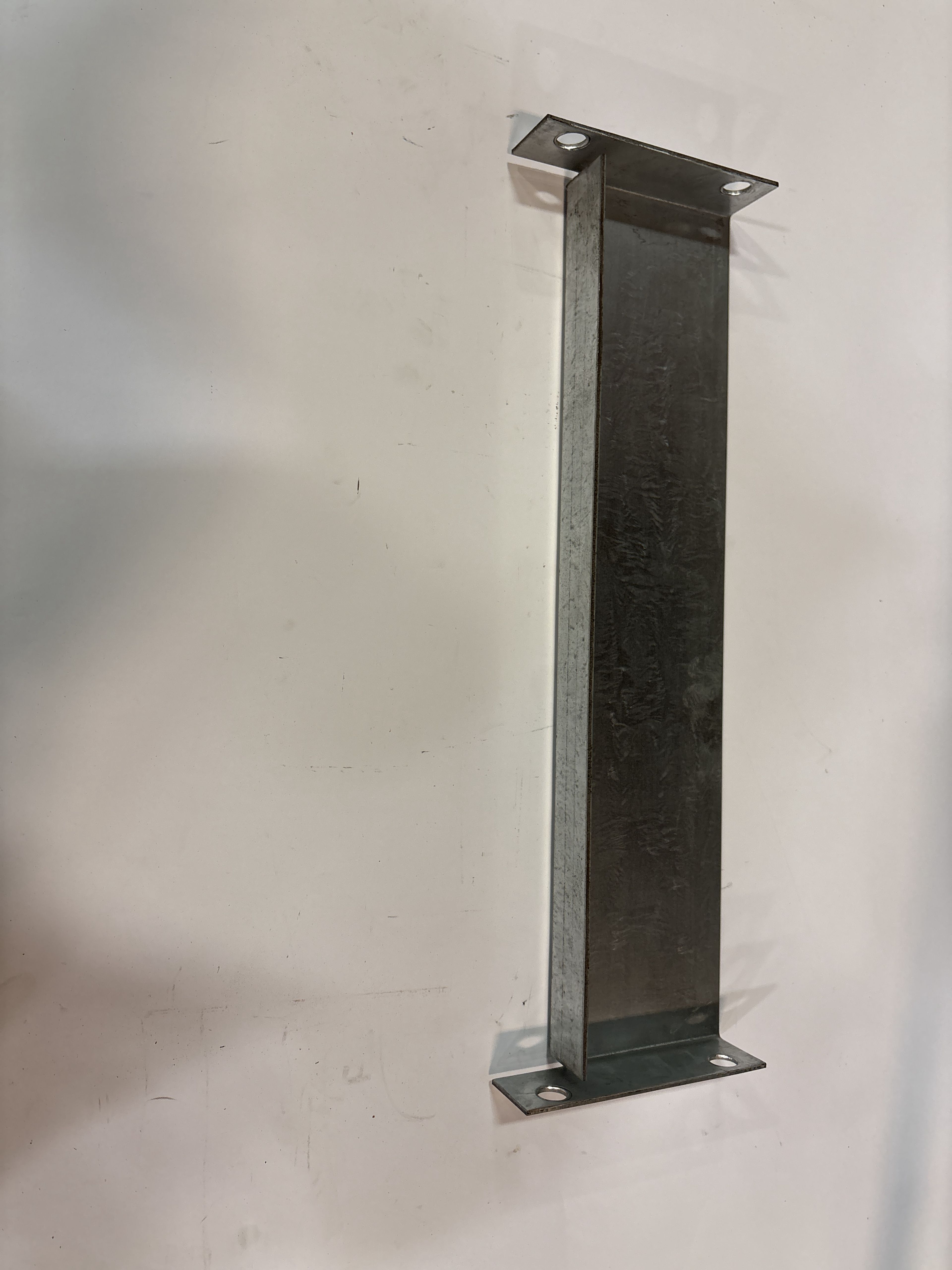 Row Spacer - 18" x 4" - Document 1