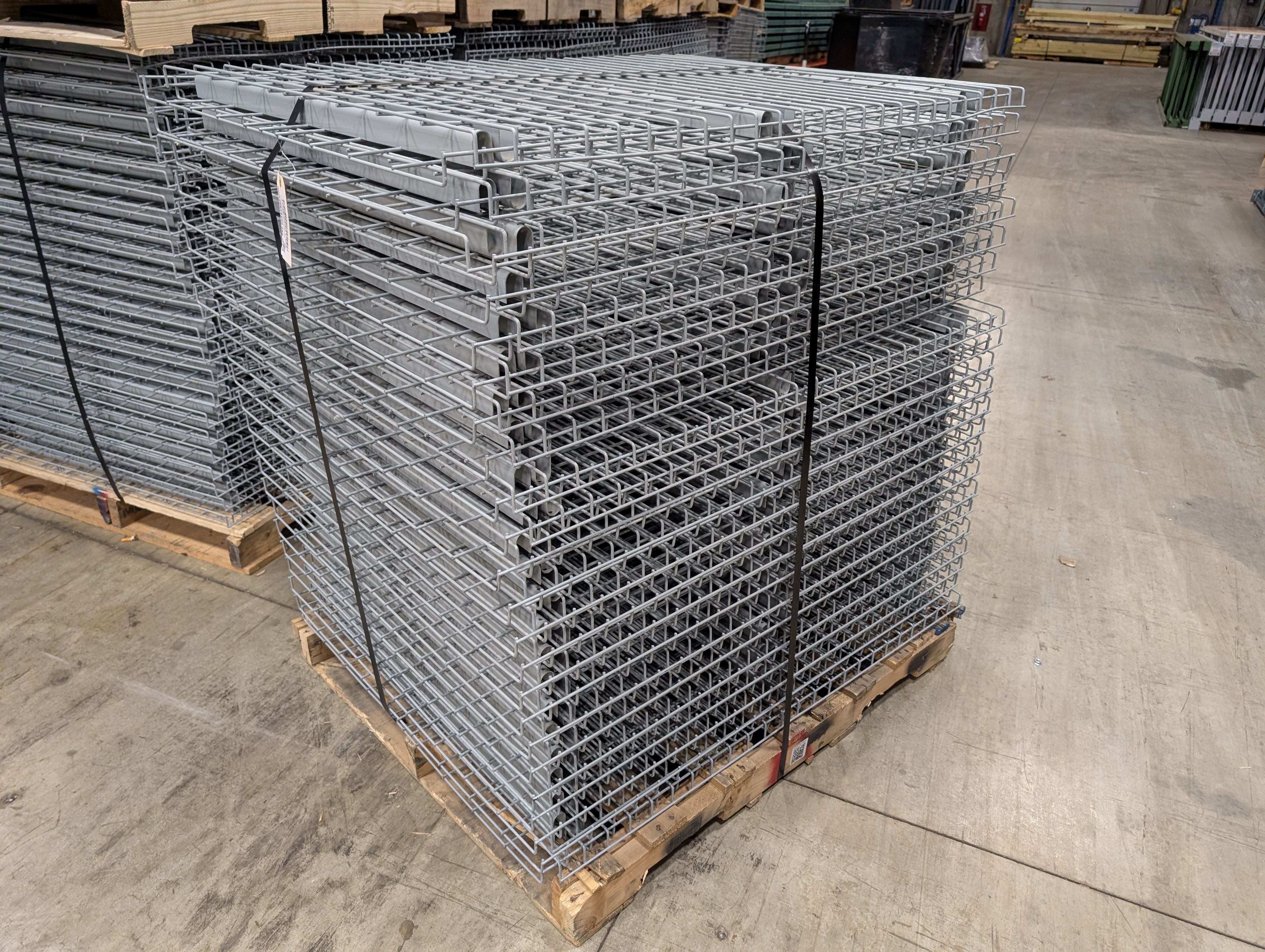 Wire Deck - 36" x 46" - Outside Waterfall - Document 1